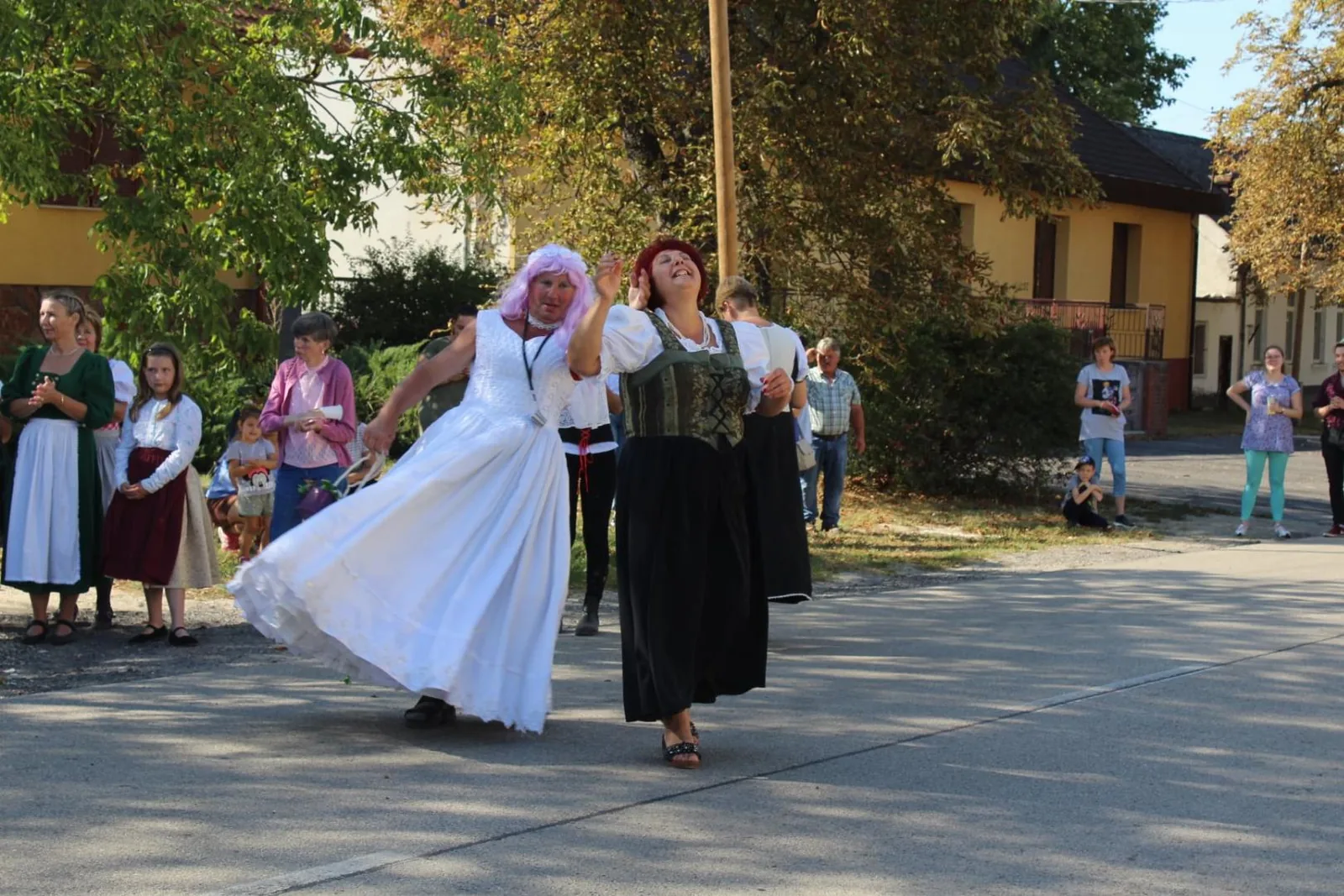 Szüreti felvonulás és utcabál