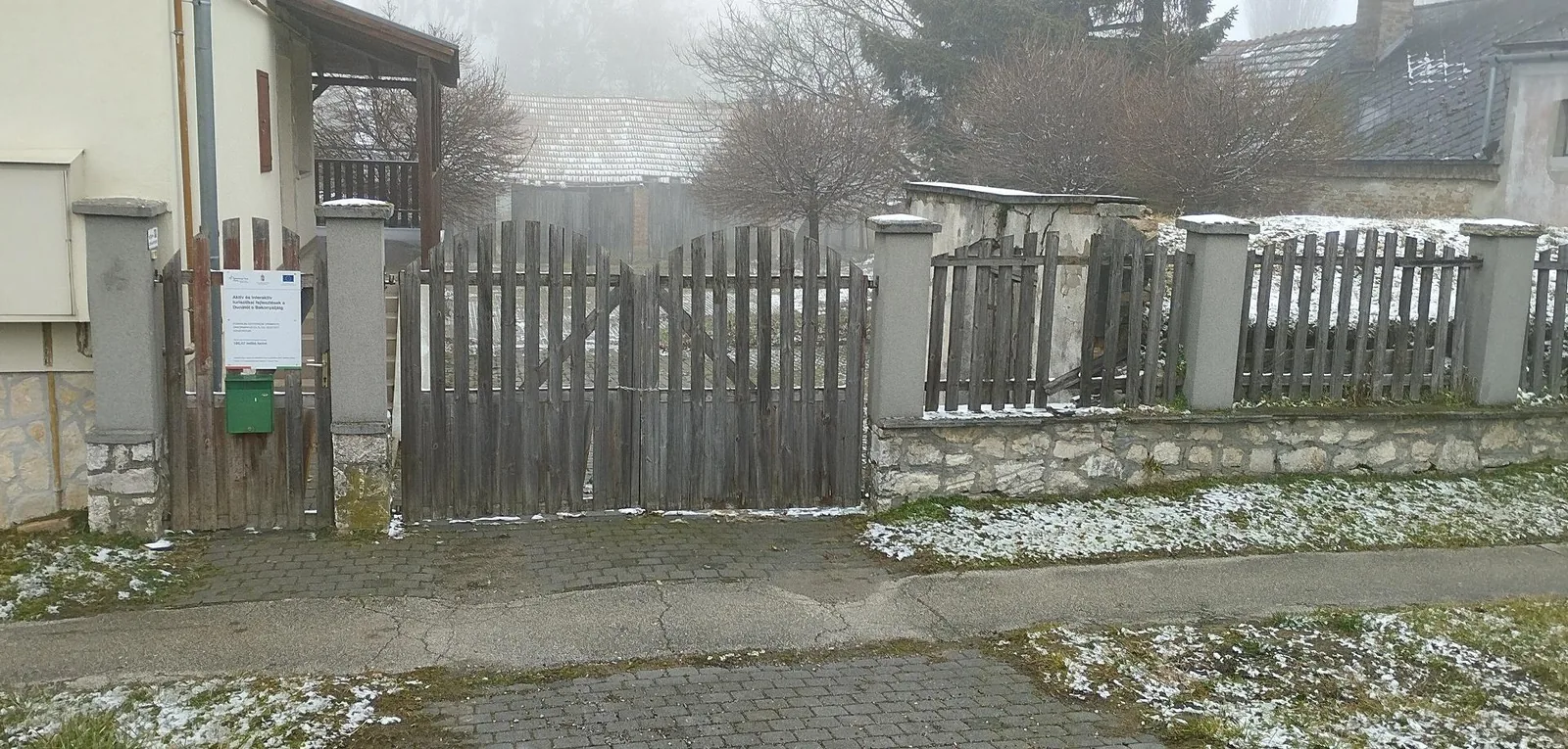 Kerítés / Kezdeti állapot